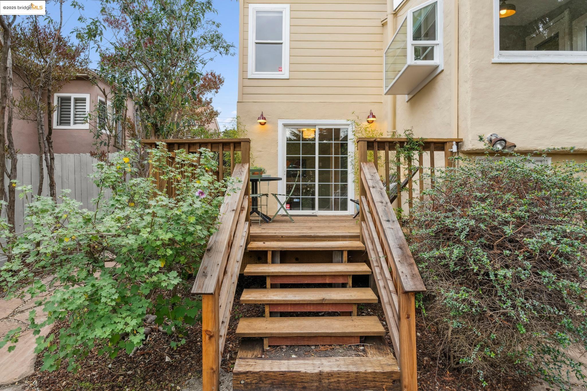 623 Kern St