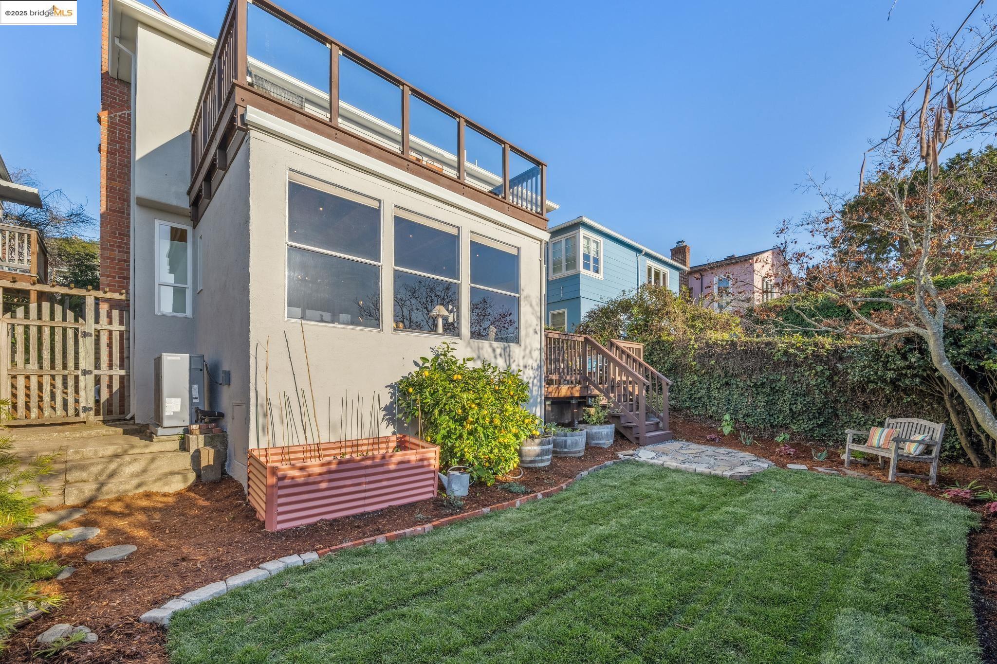 242 Trinity Ave