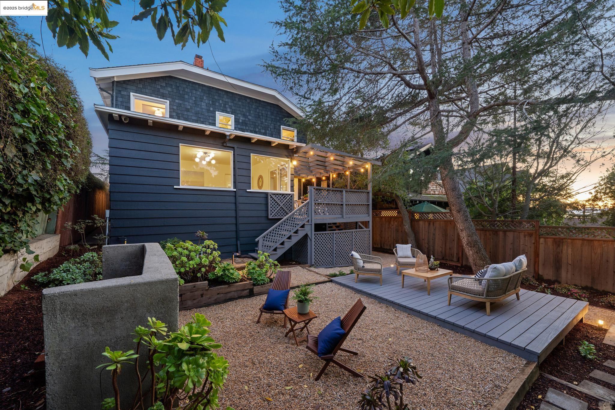 5876 Ocean View Dr