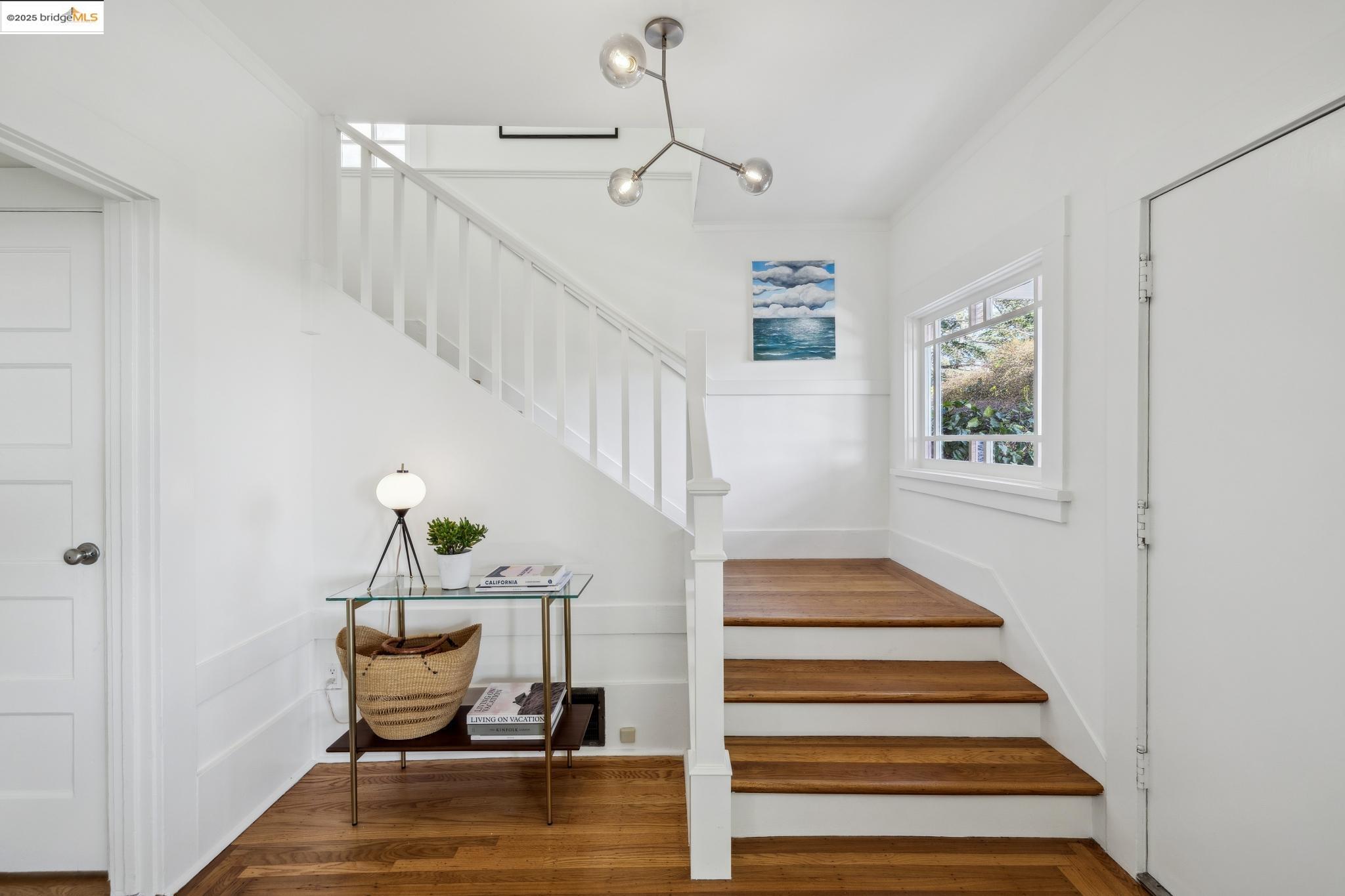 5876 Ocean View Dr