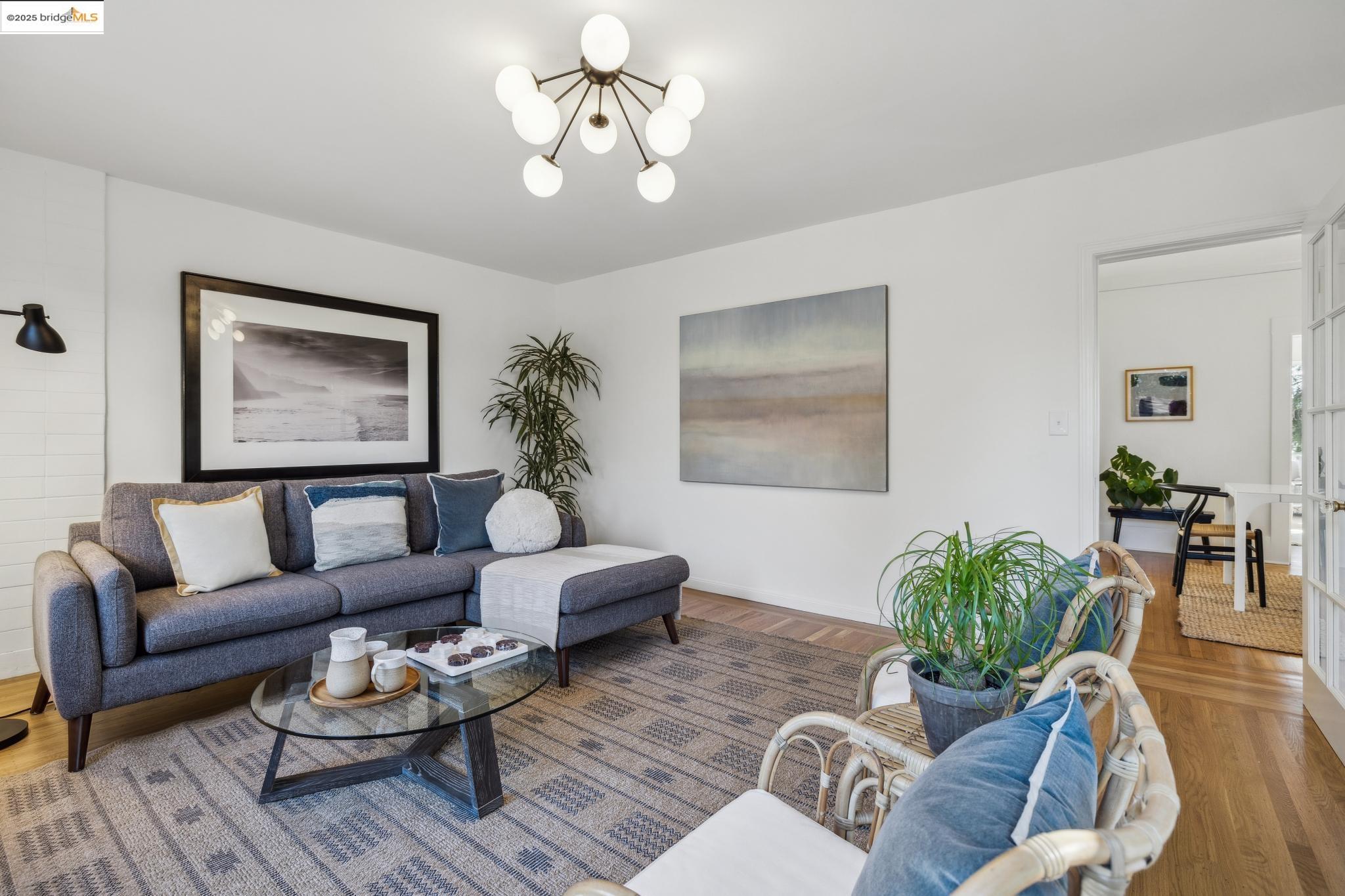 5876 Ocean View Dr