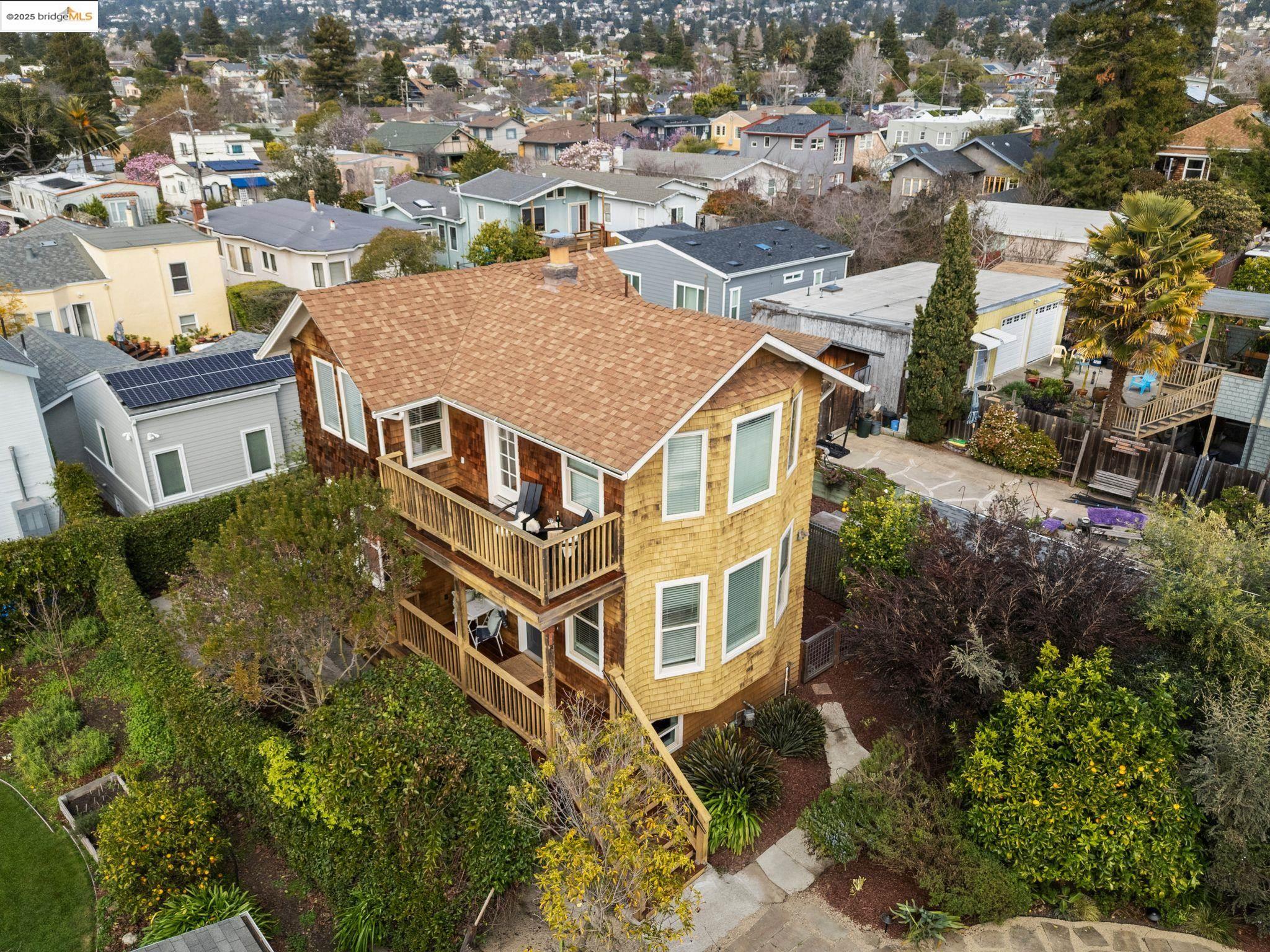 1527 Virginia Street