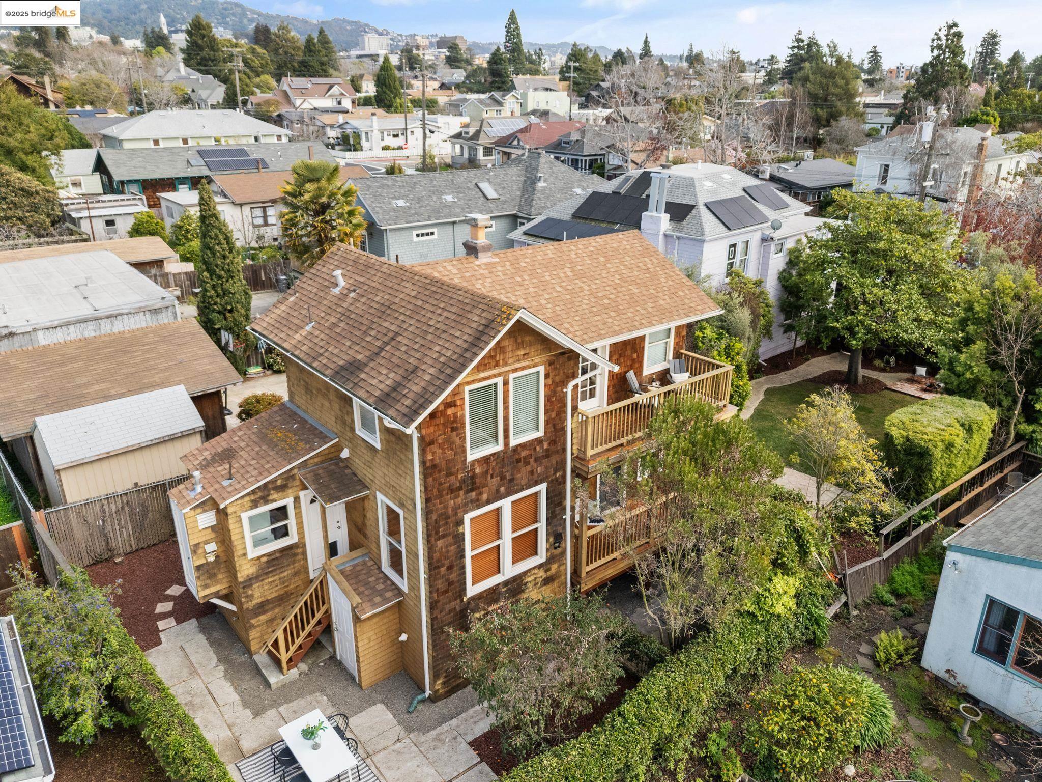 1527 Virginia Street