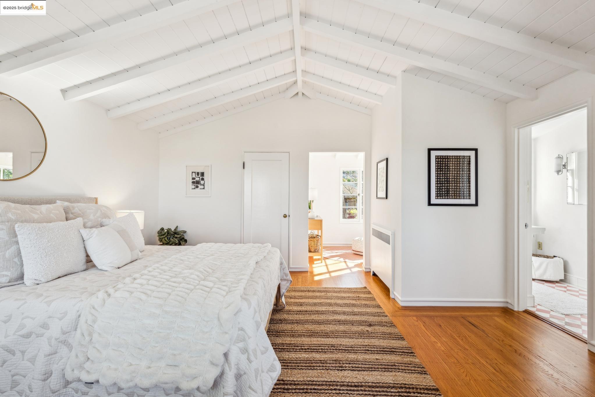 2646 Mira Vista Dr