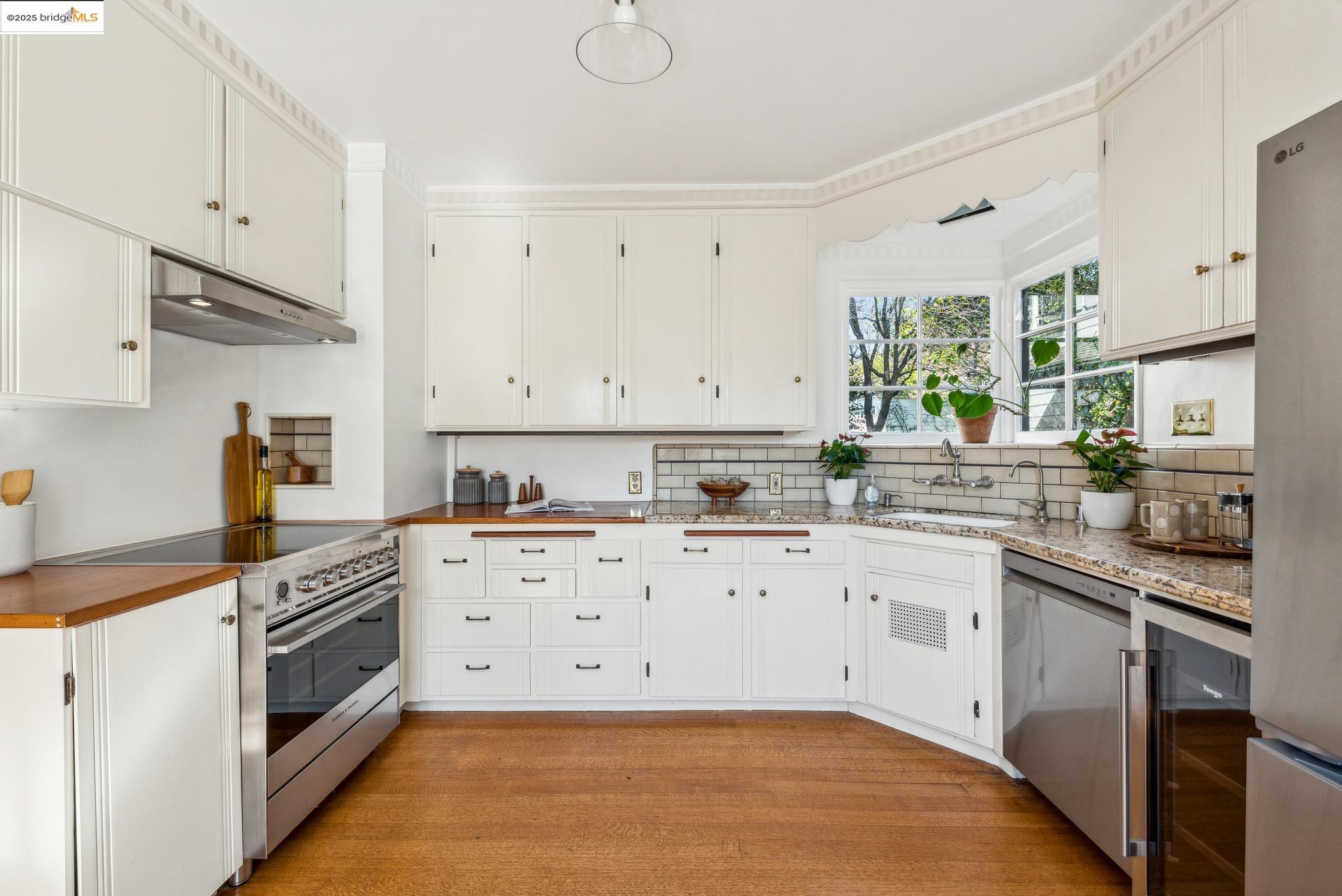 2646 Mira Vista Dr