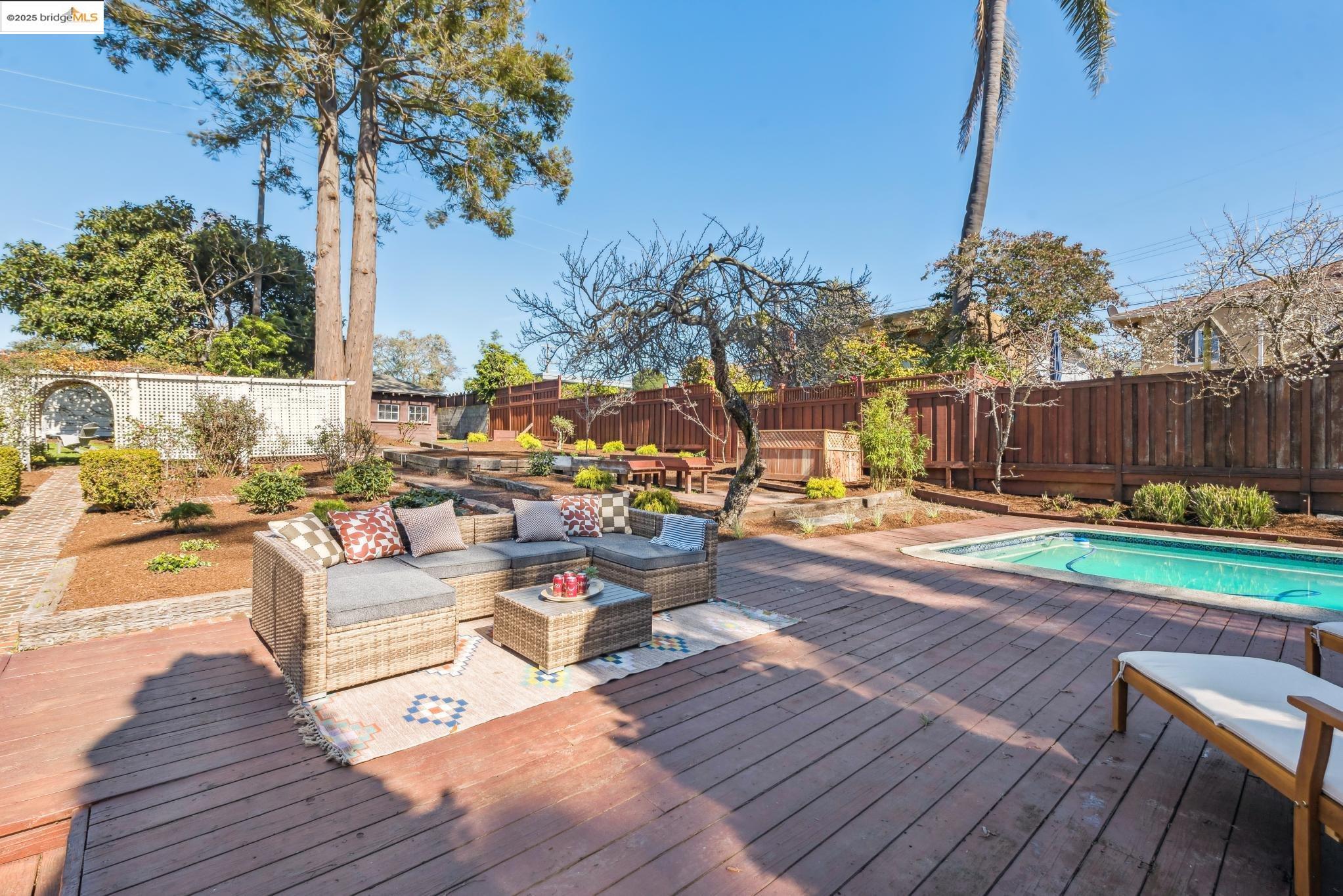 2646 Mira Vista Dr