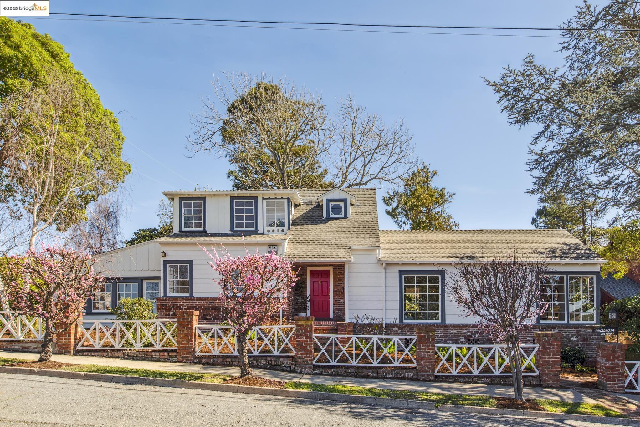 2646 Mira Vista Dr
