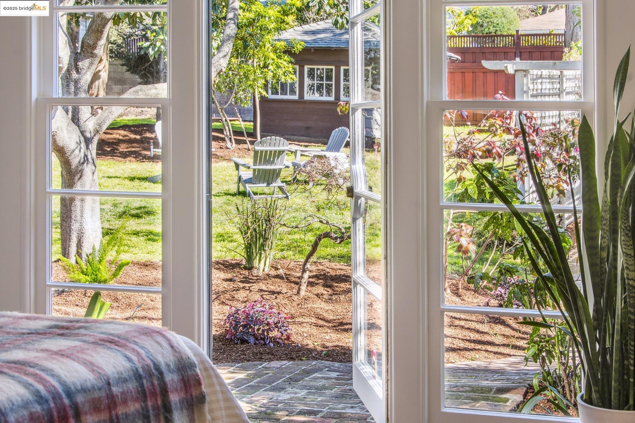 2646 Mira Vista Dr
