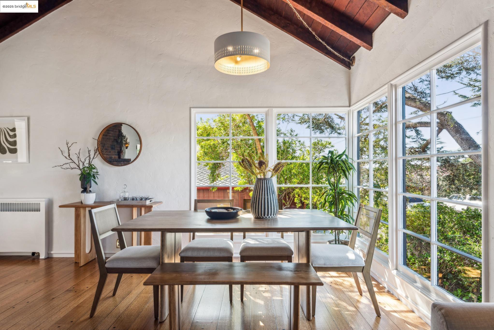 2646 Mira Vista Dr