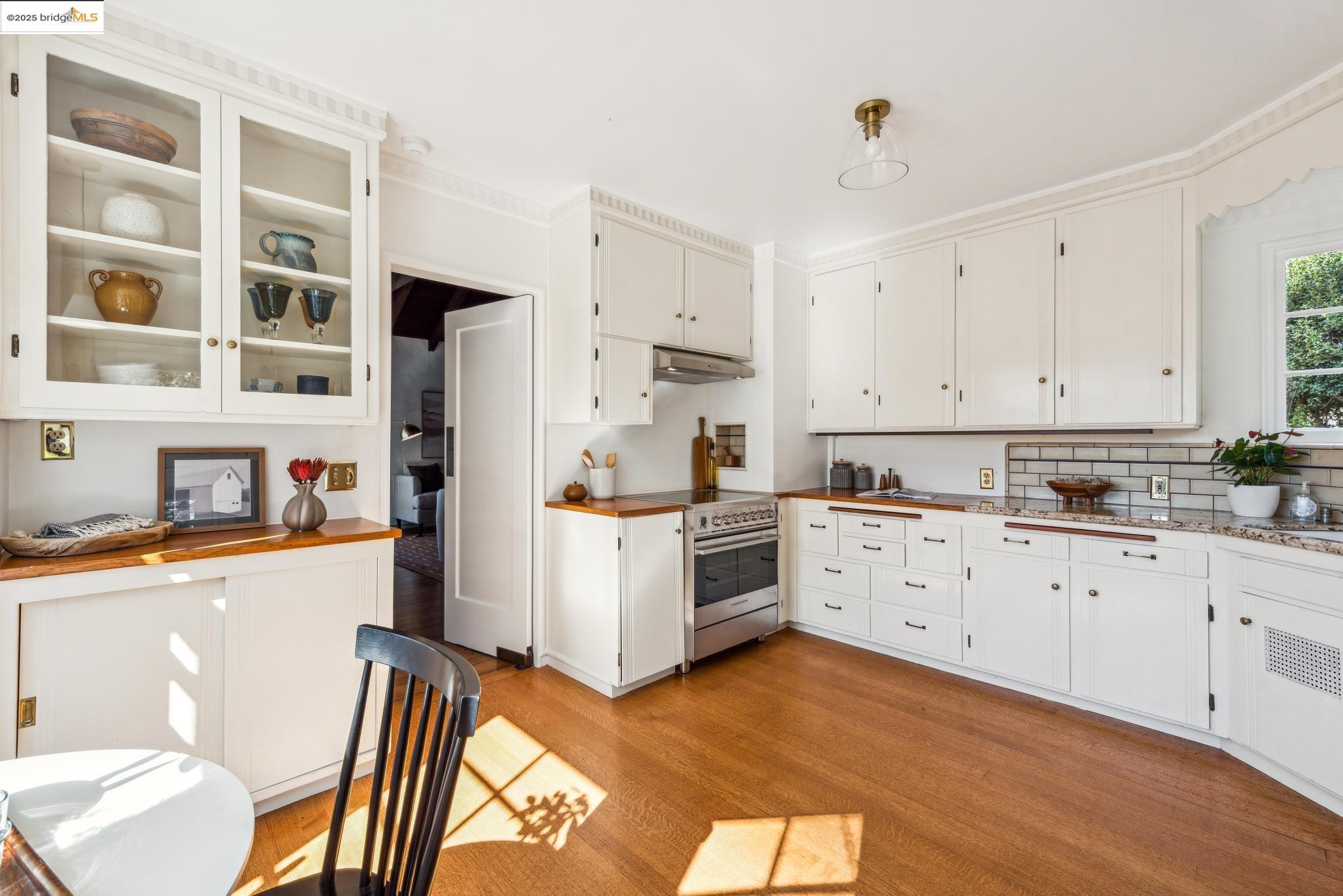 2646 Mira Vista Dr