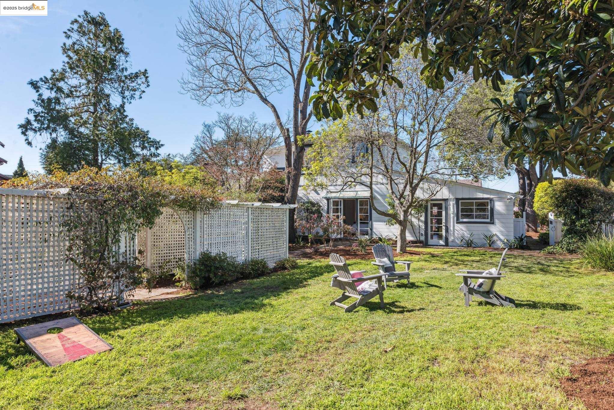 2646 Mira Vista Dr