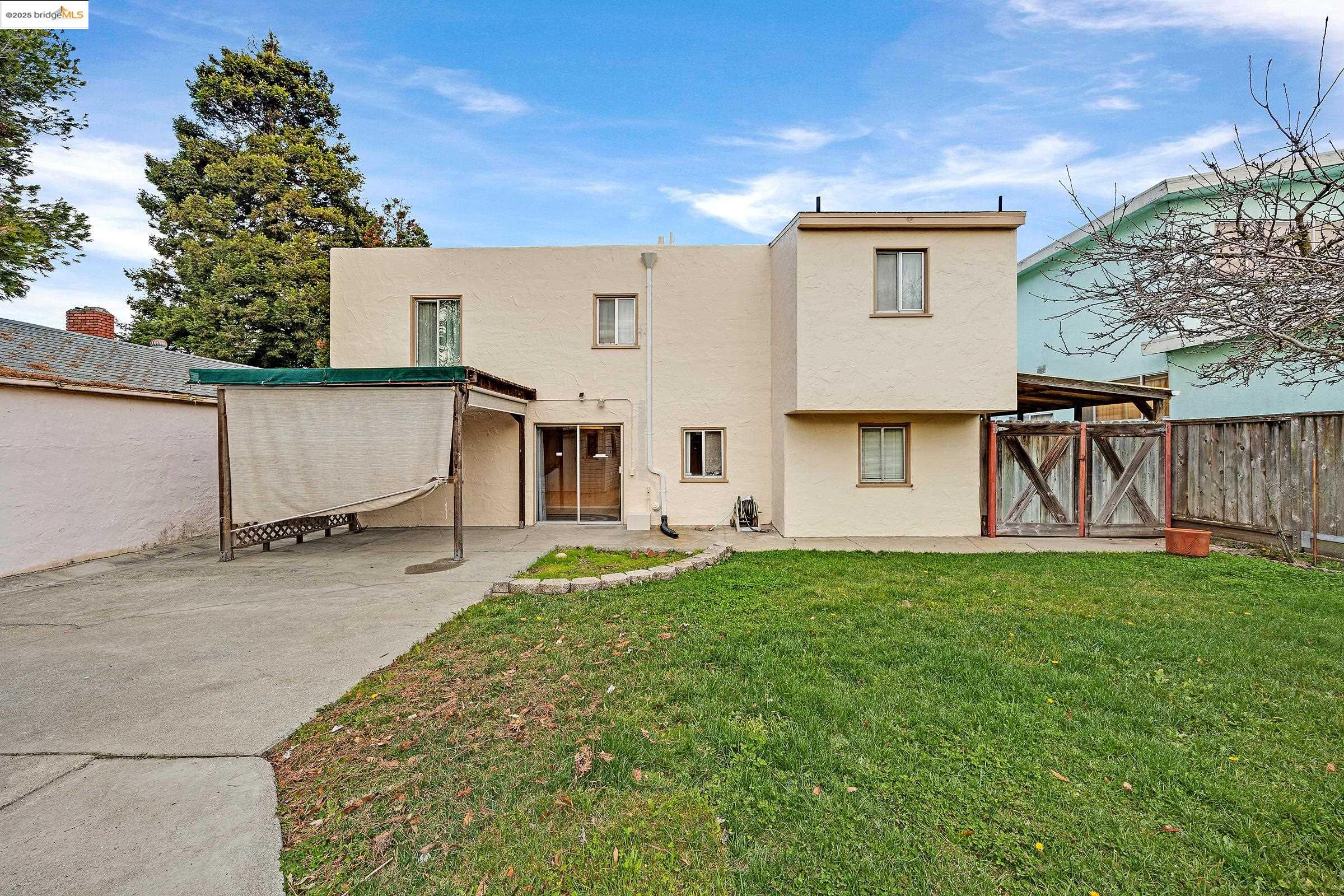 842 Evelyn Ave