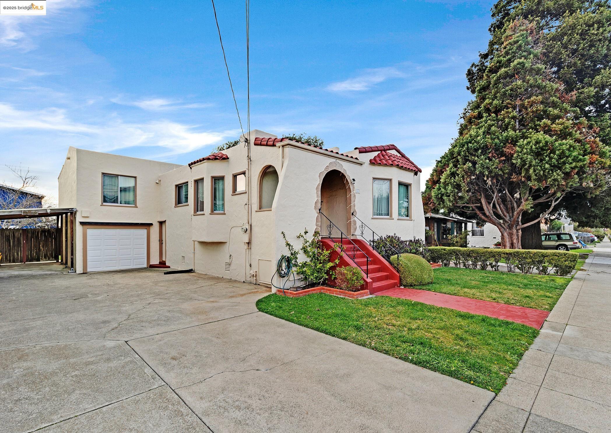 842 Evelyn Ave