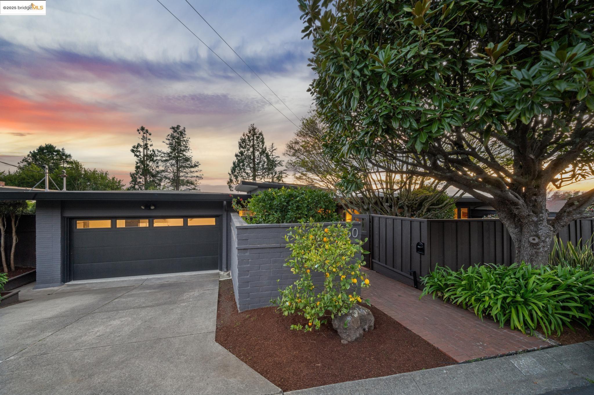 50 Marguerita Rd
