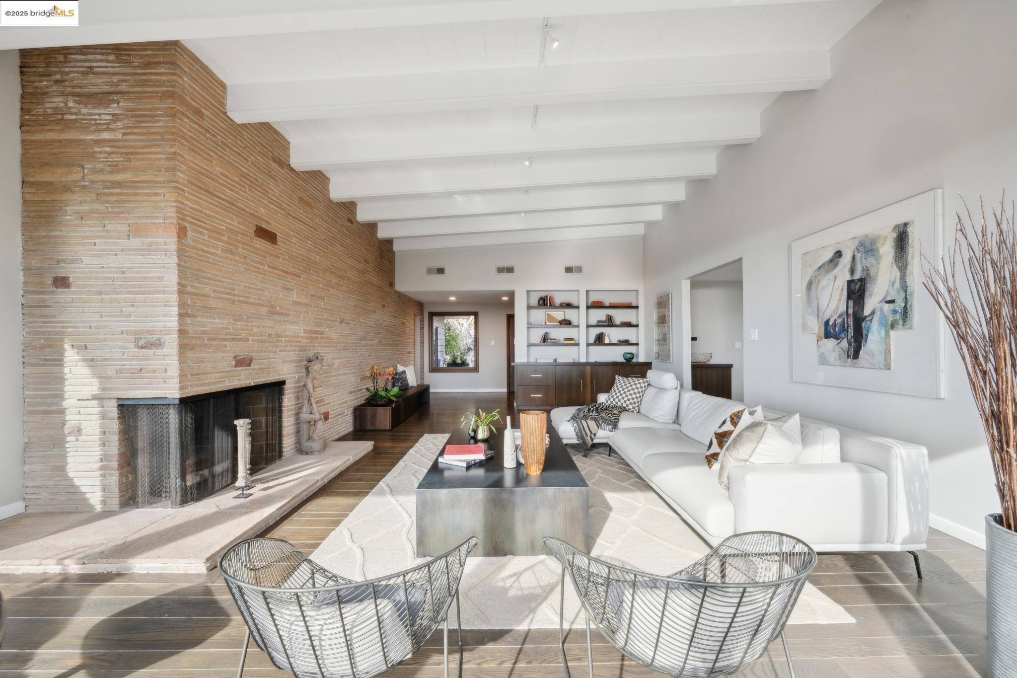 50 Marguerita Rd