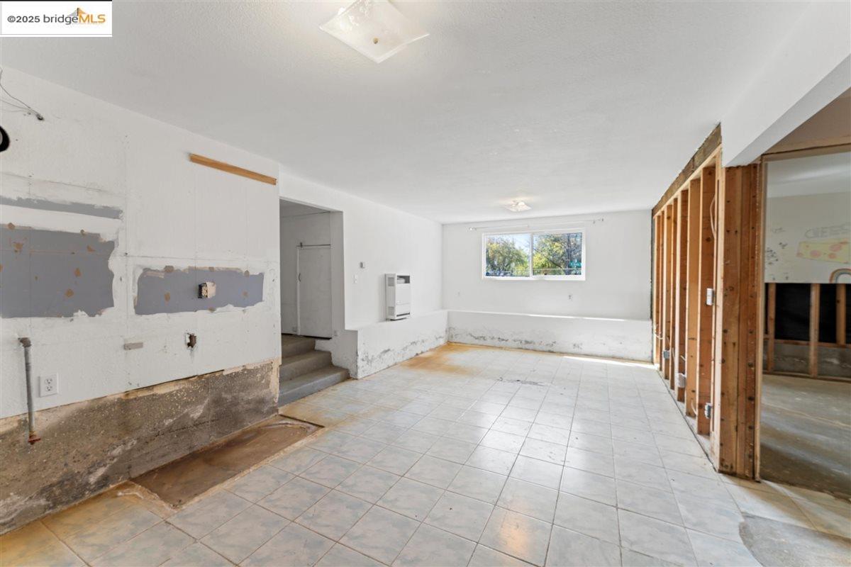 4076 Santa Rita St