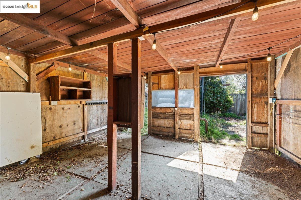 4076 Santa Rita St