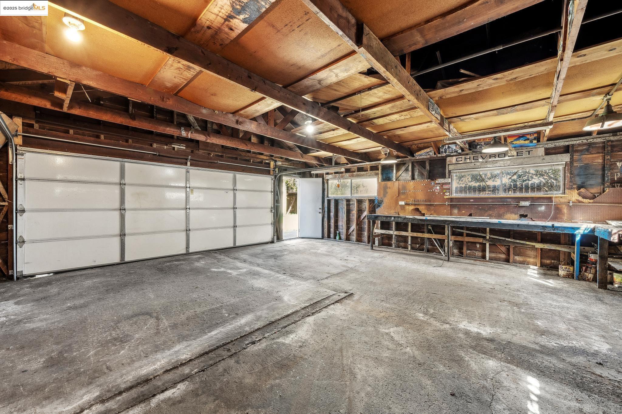 2370 Lowell Ave