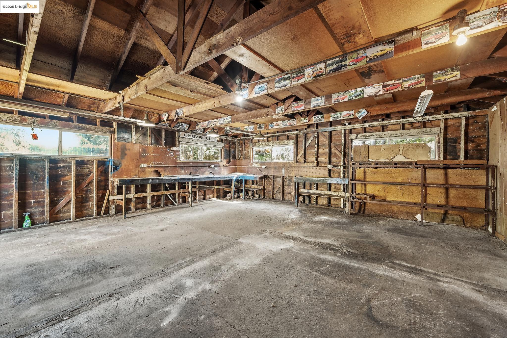 2370 Lowell Ave