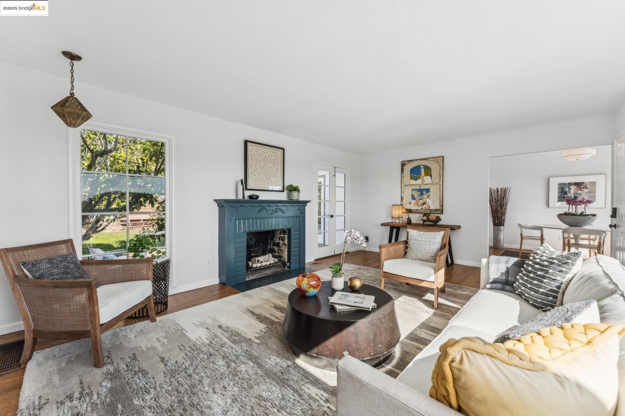 748 Colusa Ave