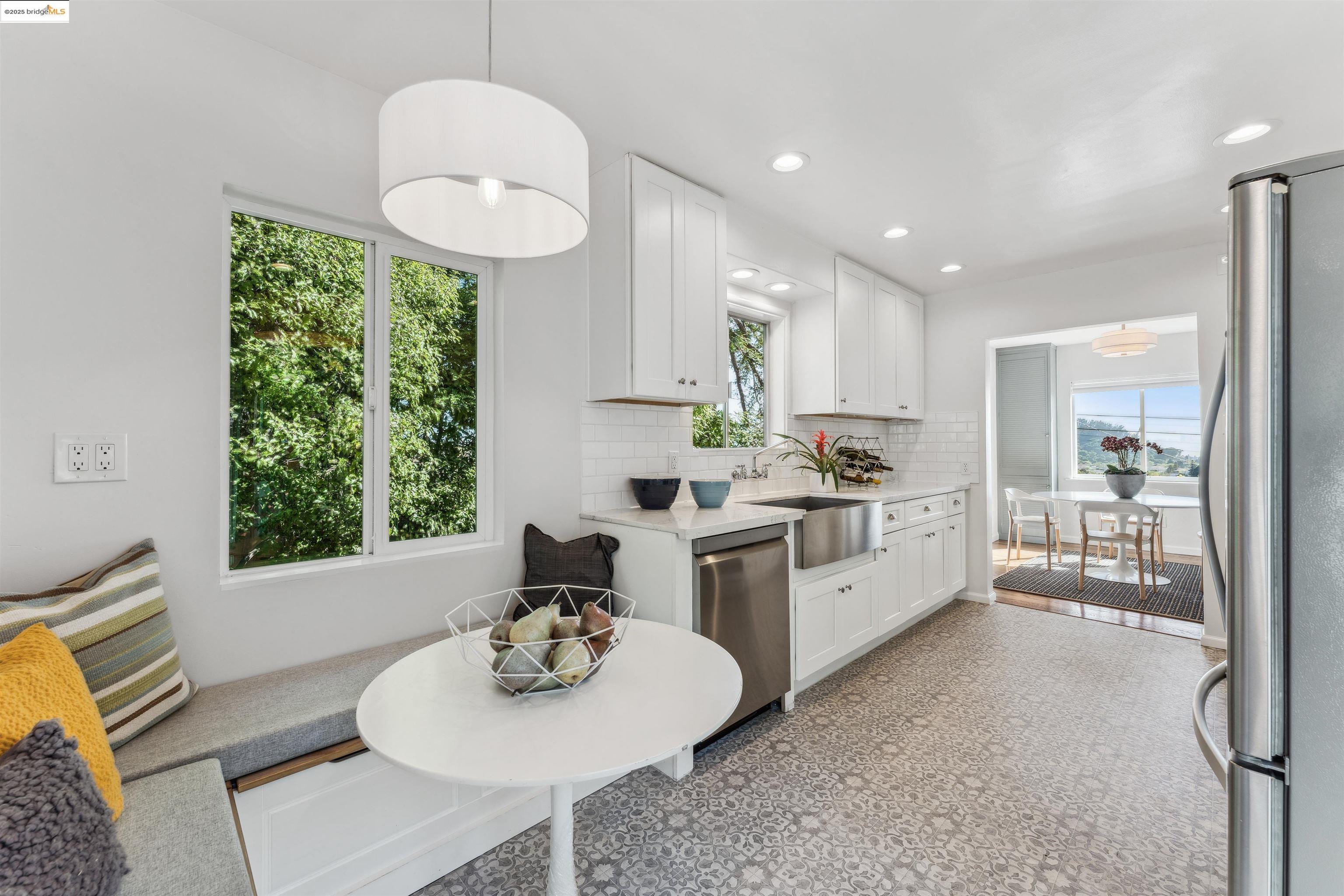 748 Colusa Ave