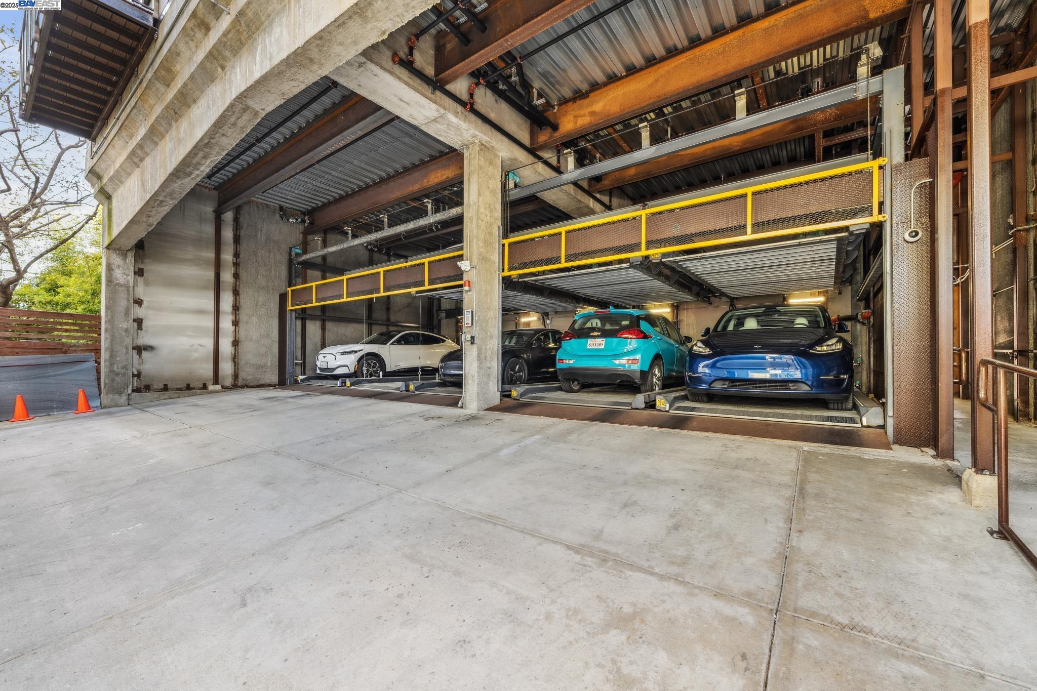6105 San Pablo Ave # 406