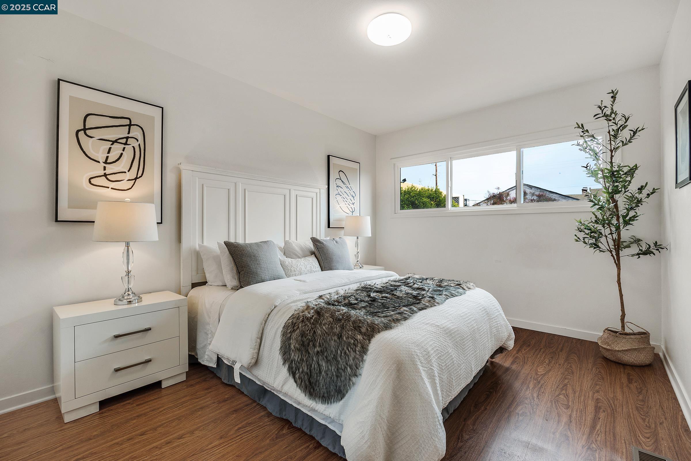 6212 Santa Cruz Ave