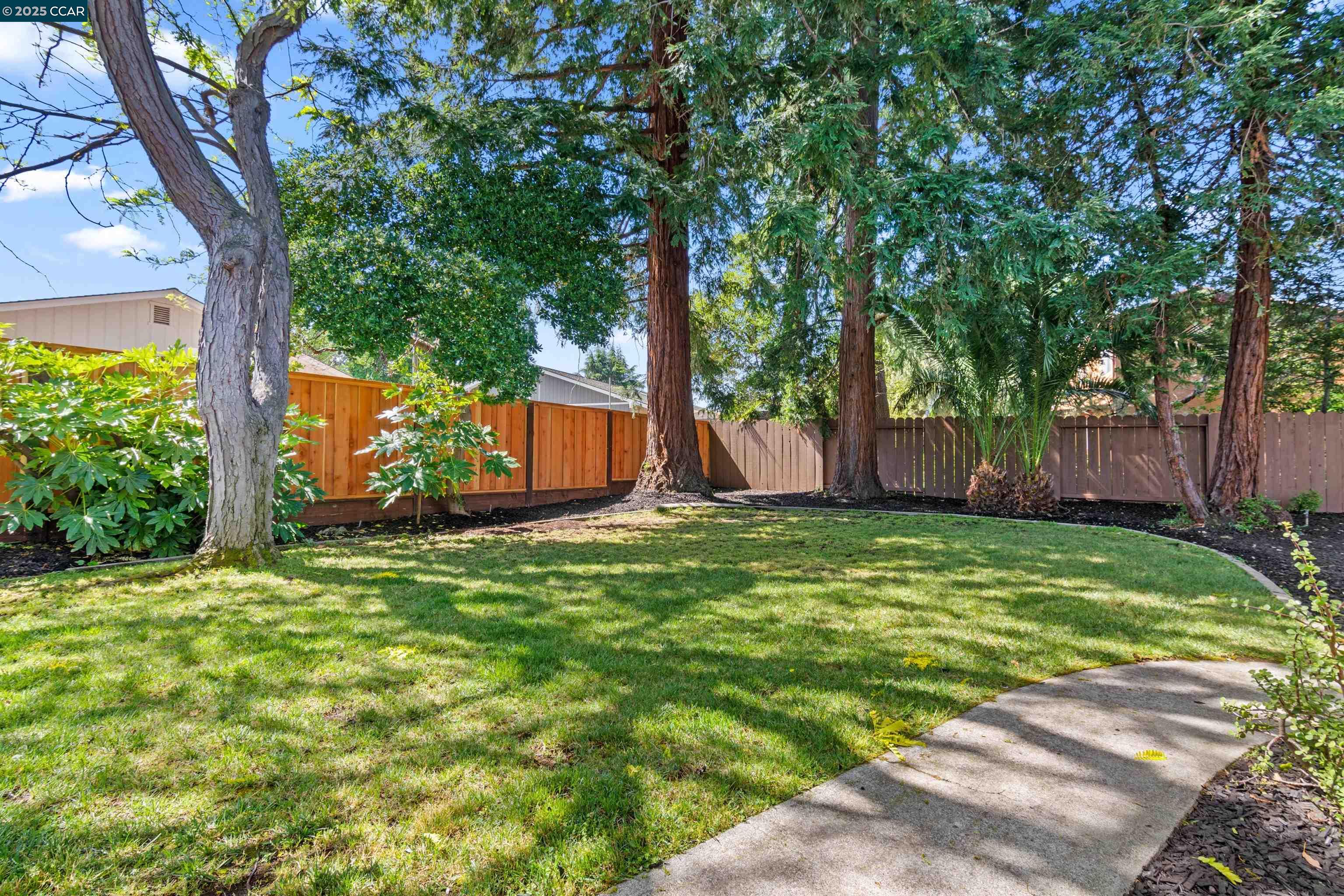 1761 Flanders Ct