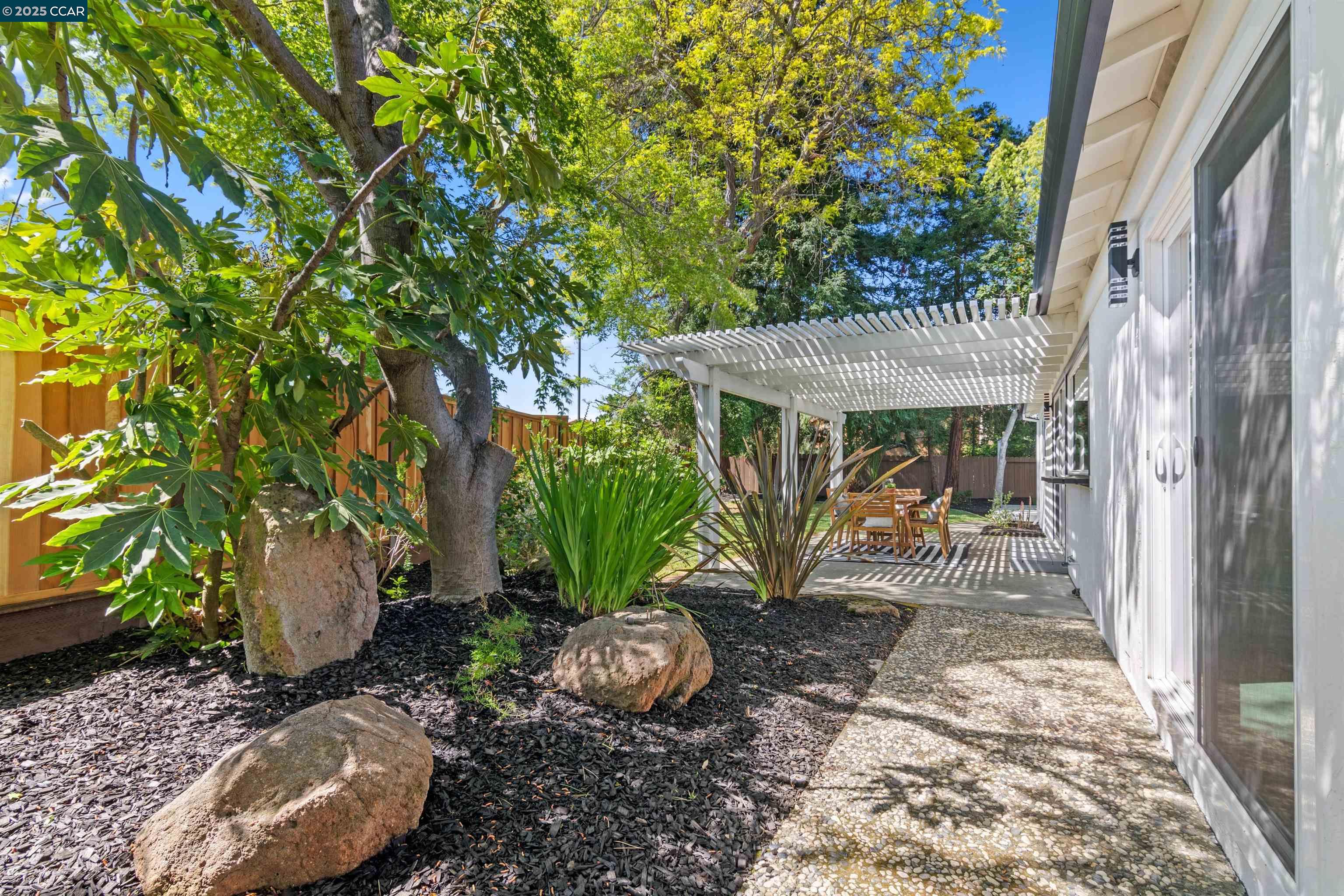 1761 Flanders Ct