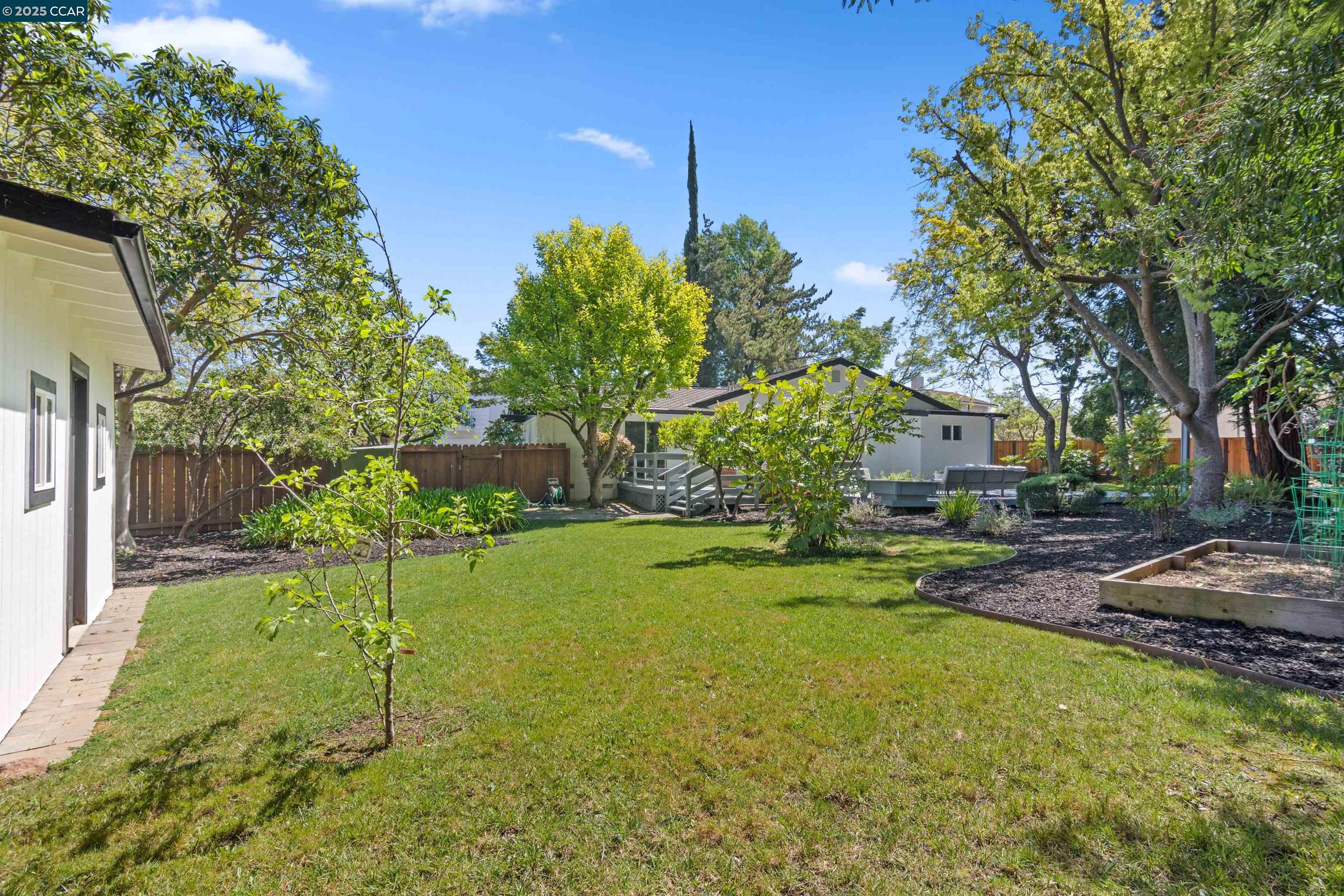 1761 Flanders Ct