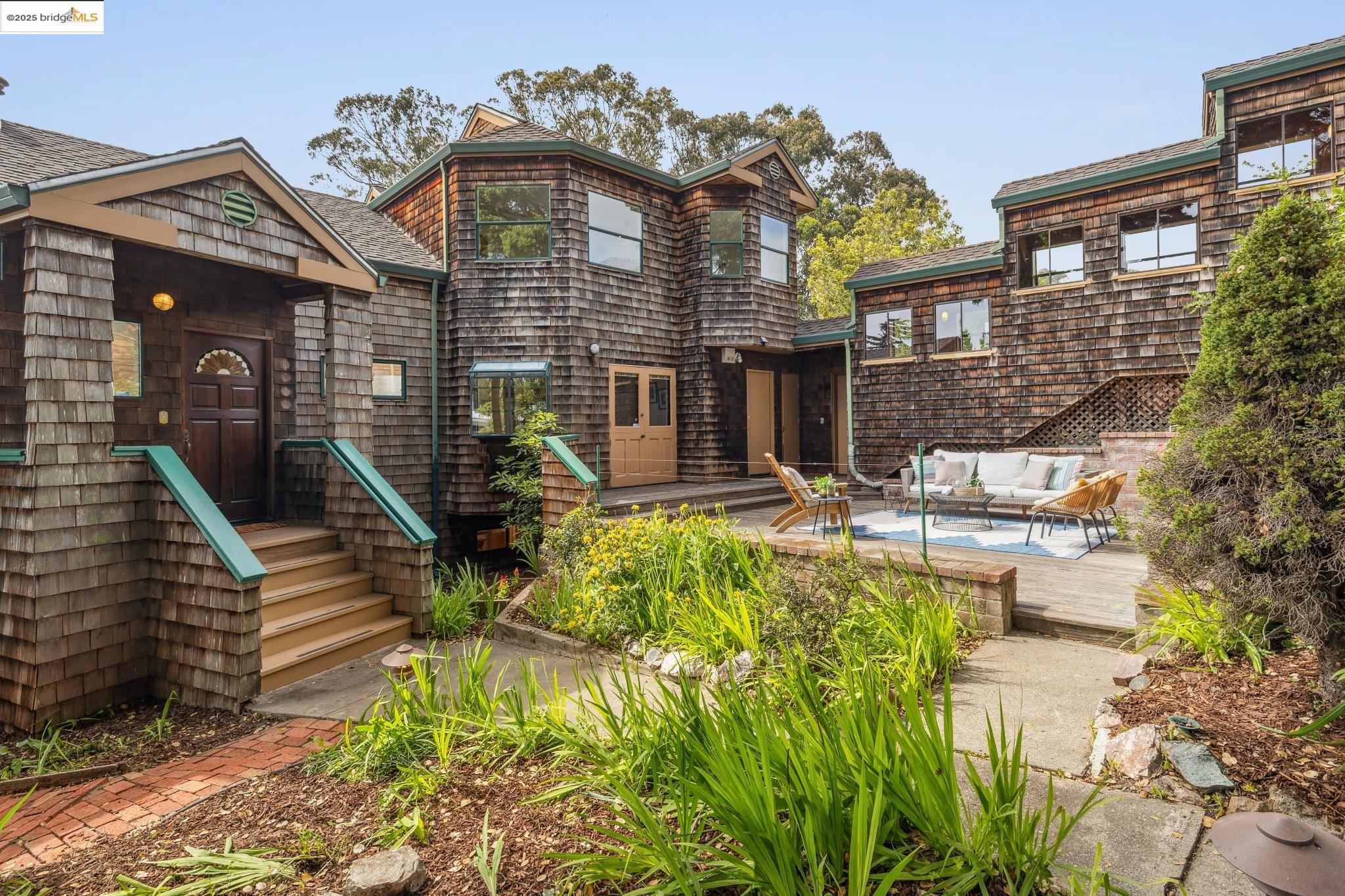 8037 Terrace Dr