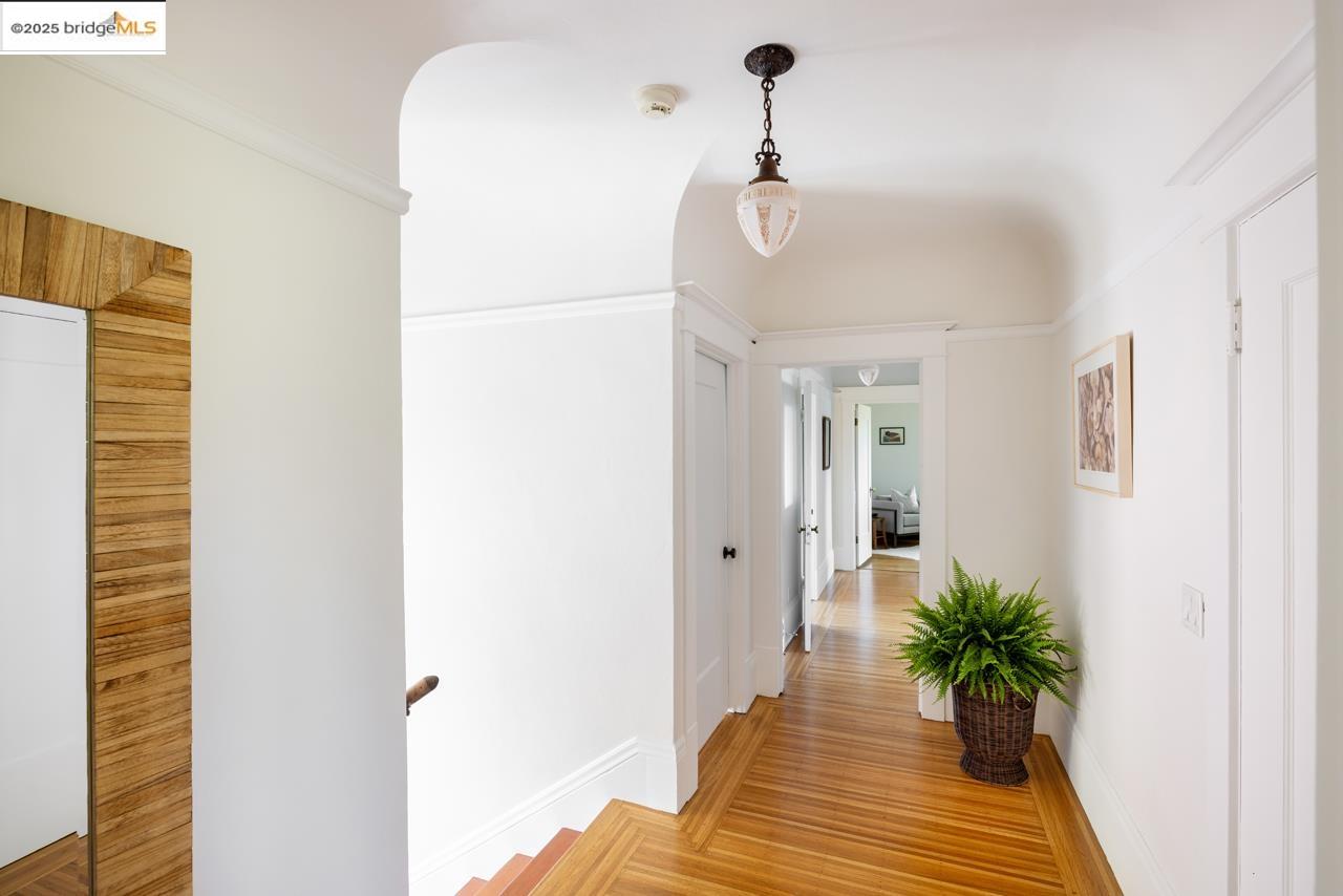 2316 Carleton St