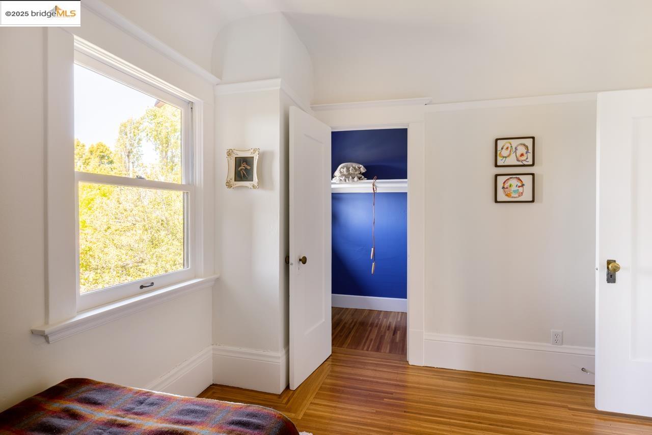 2316 Carleton St