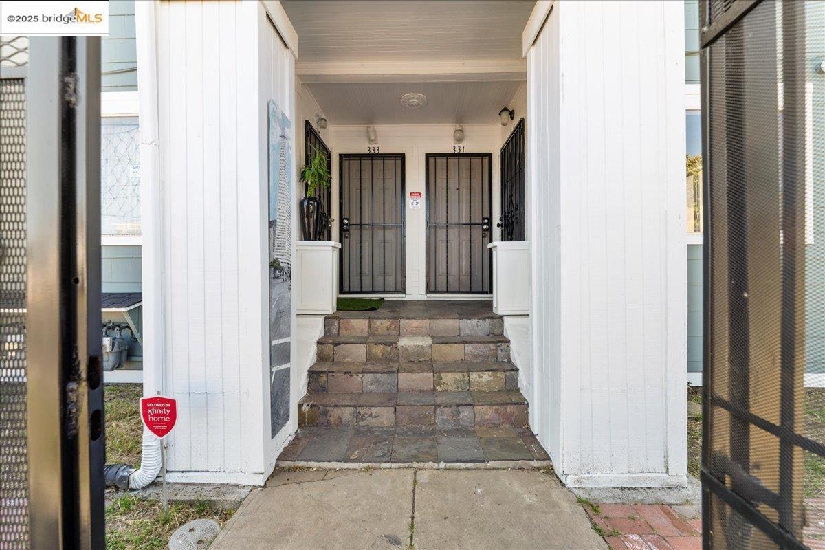 329-335 S 6Th St