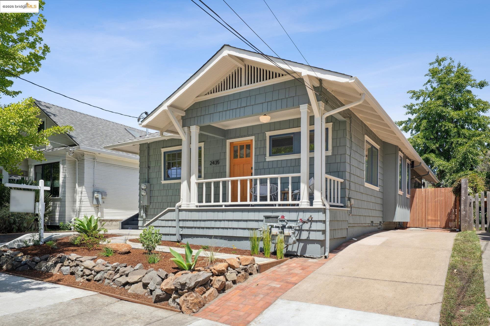 2433 Spaulding Ave