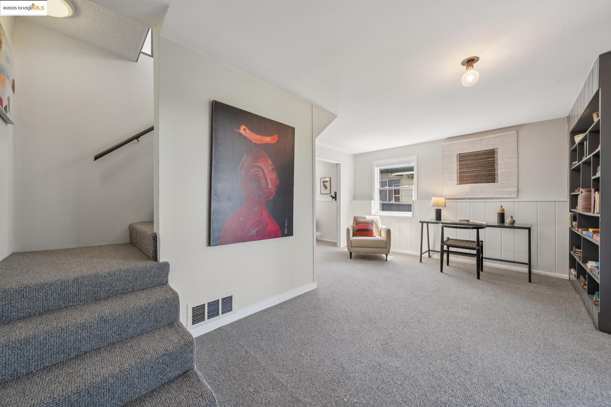5866 Ralston Ave