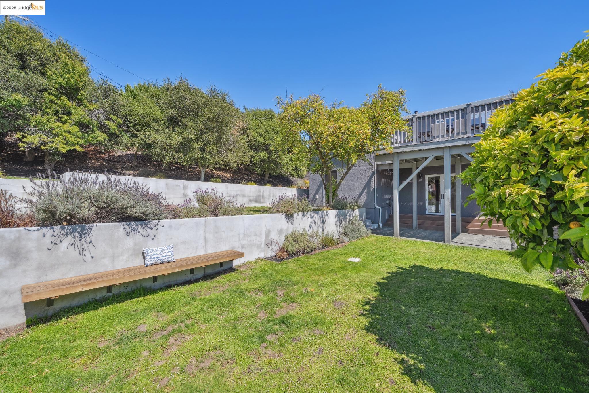 5866 Ralston Ave