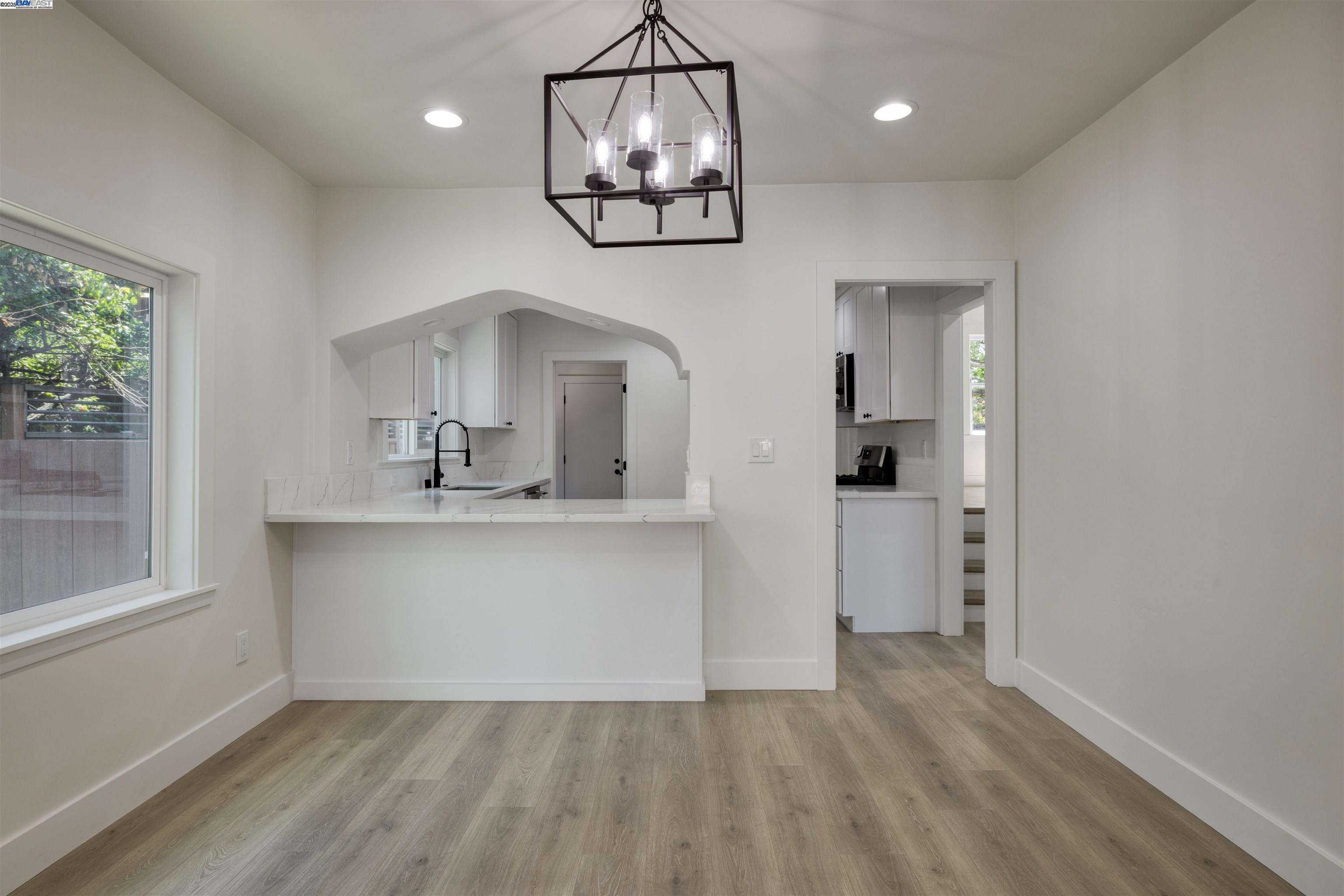 2440 Monticello Ave