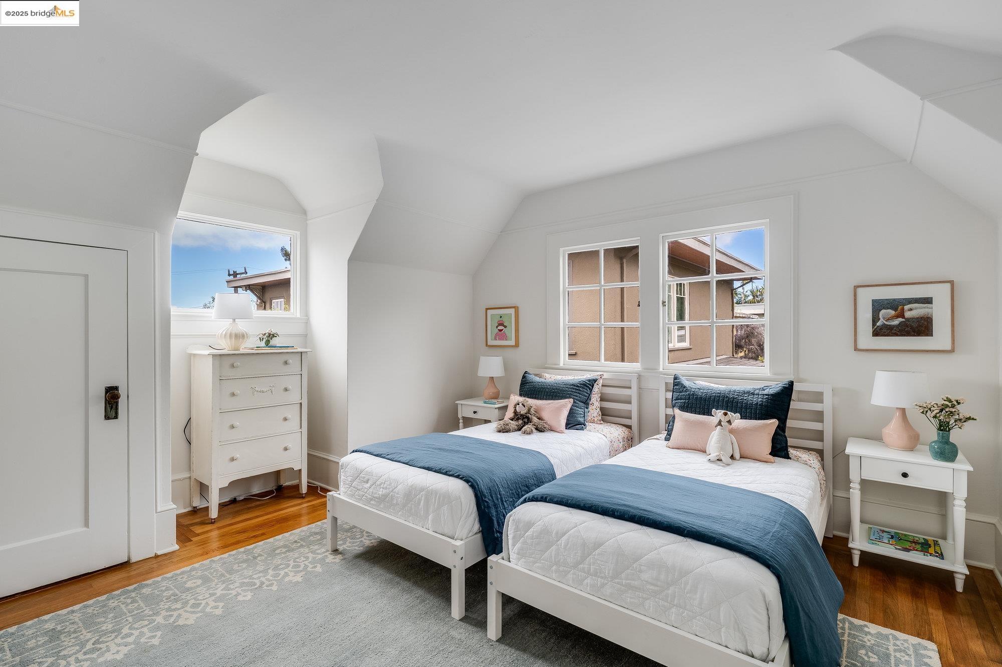839 Mendocino Ave
