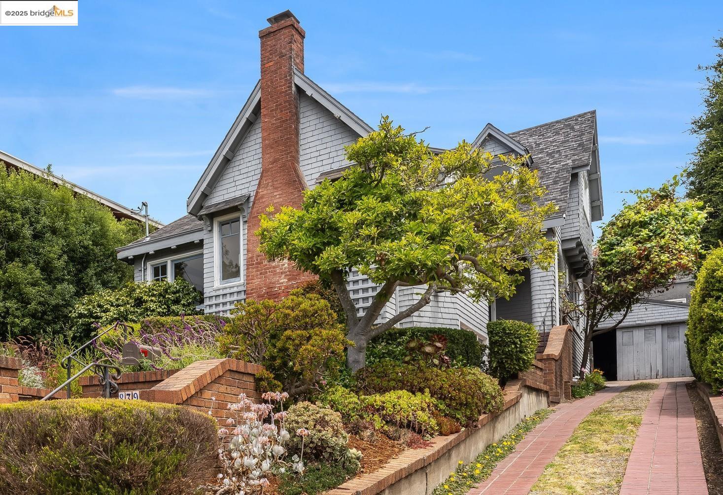 839 Mendocino Ave