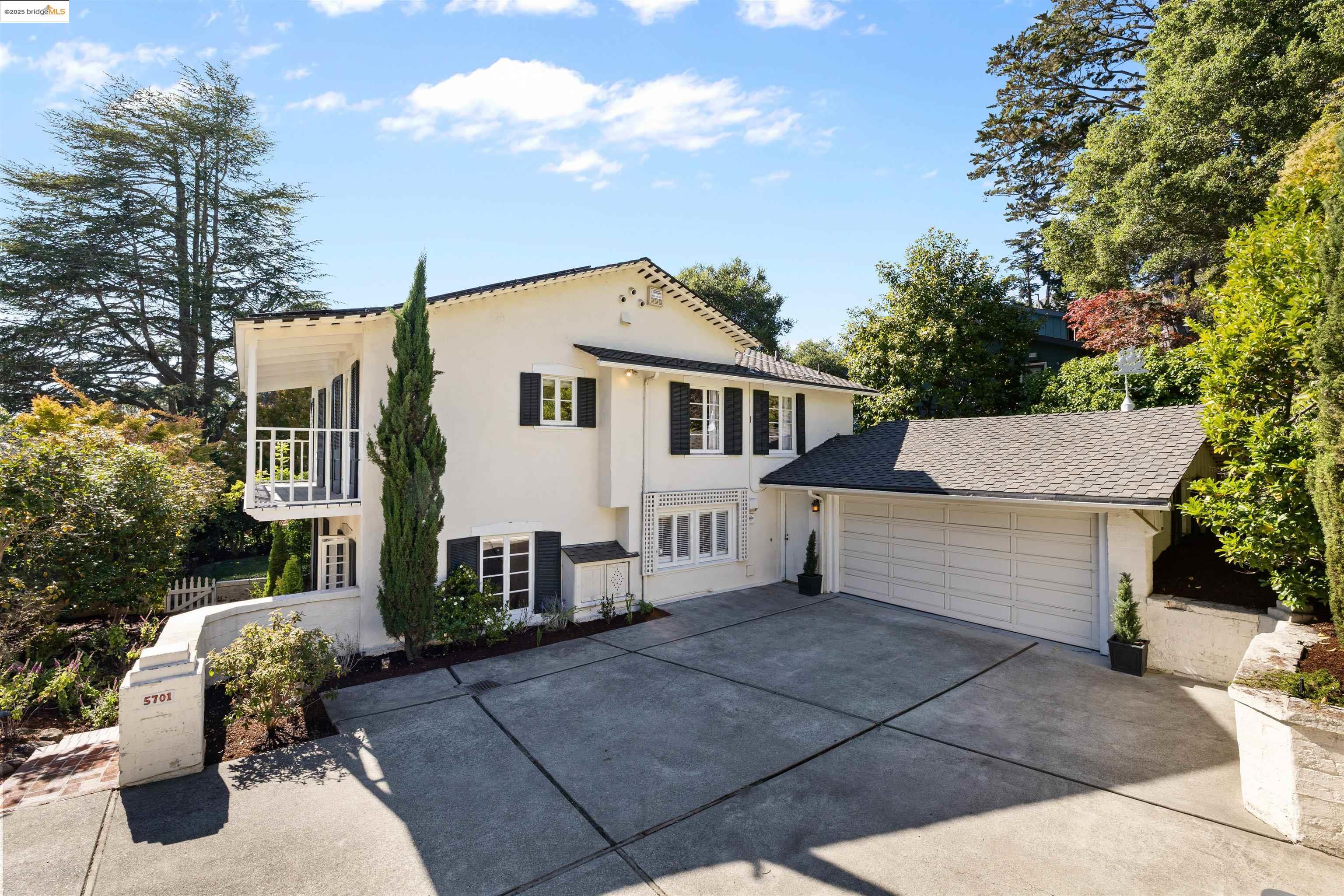 5701 La Salle Ave