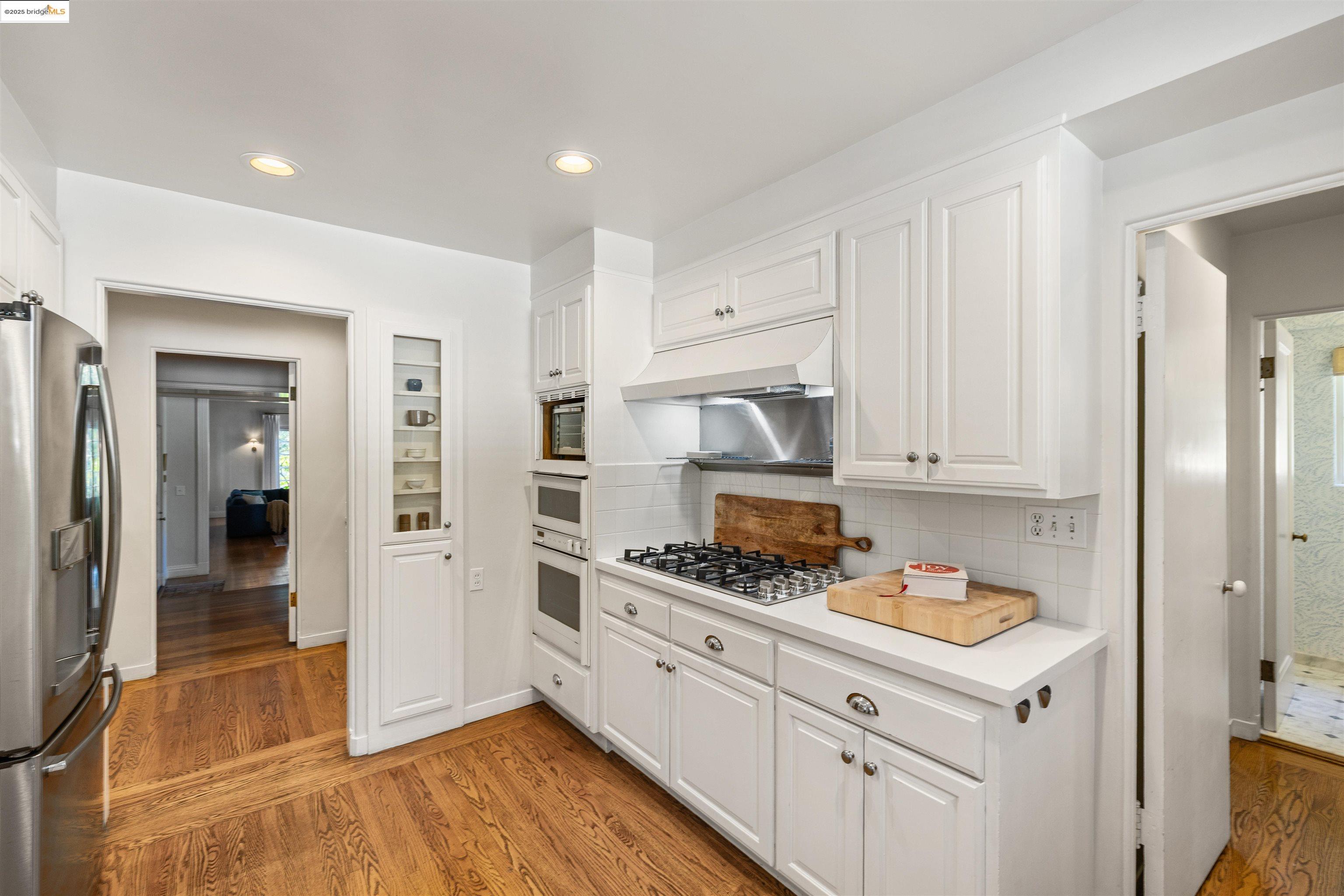 5701 La Salle Ave