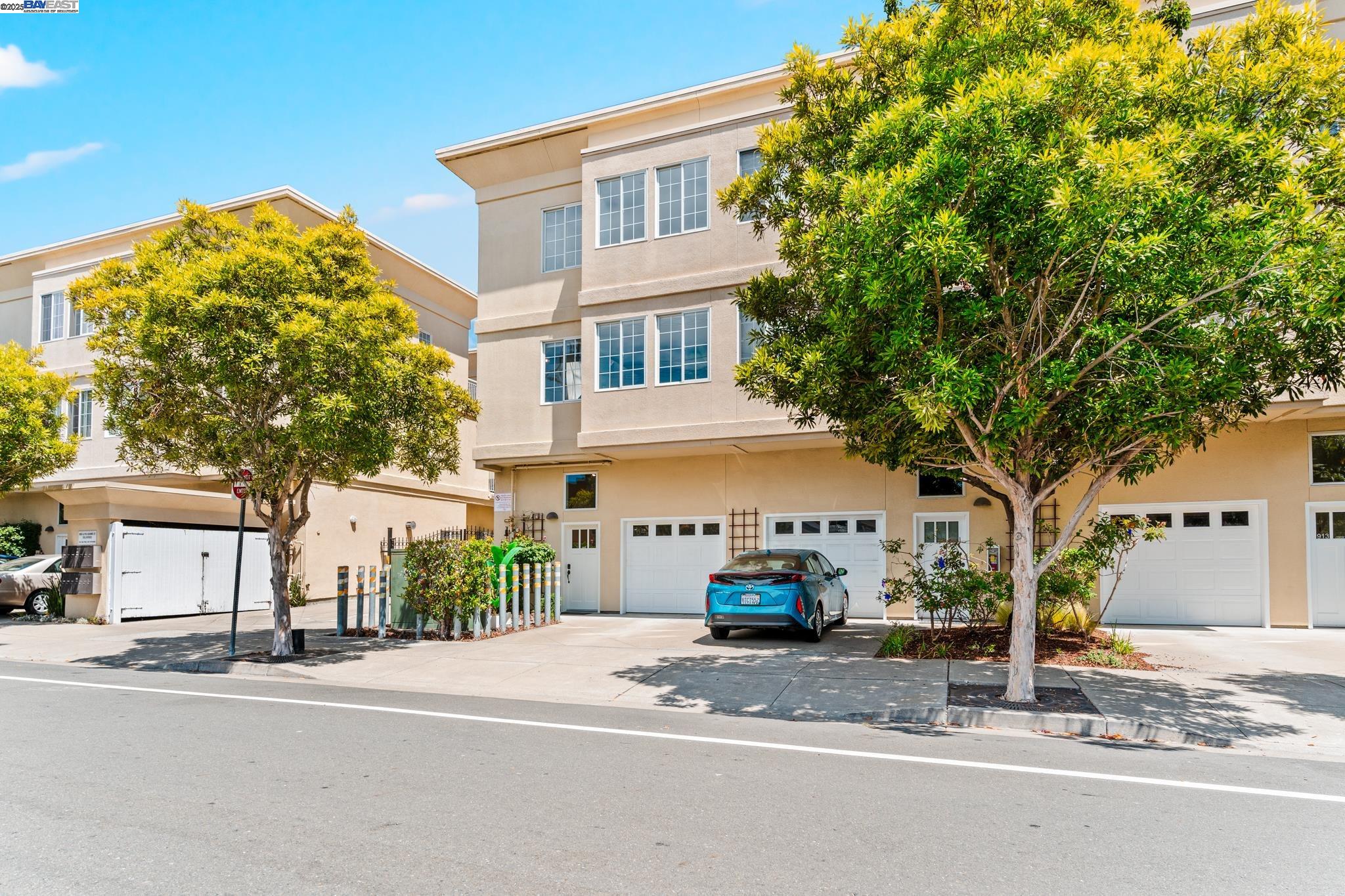 913 Adams # A