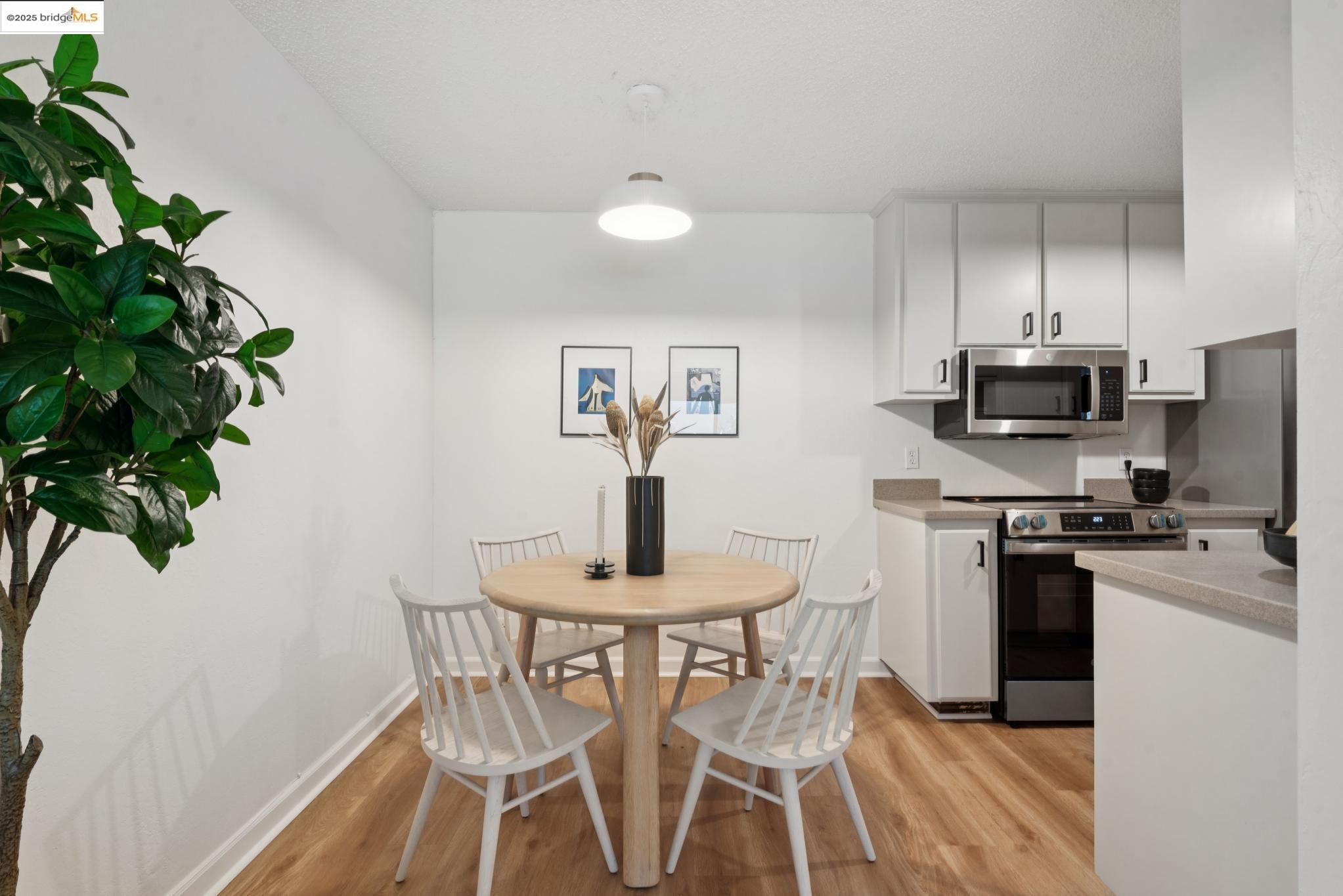 150 Pearl St # 212