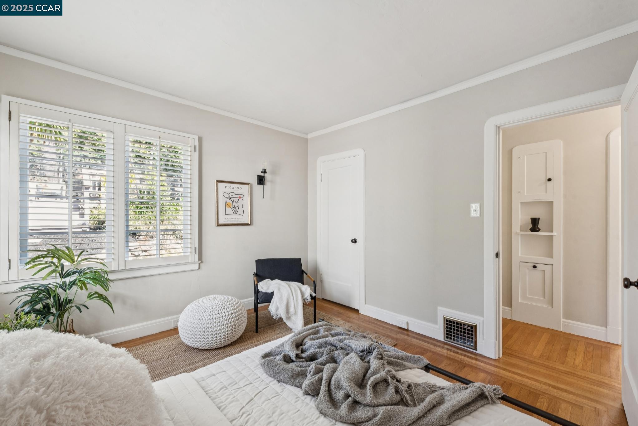 545 Colusa Ave