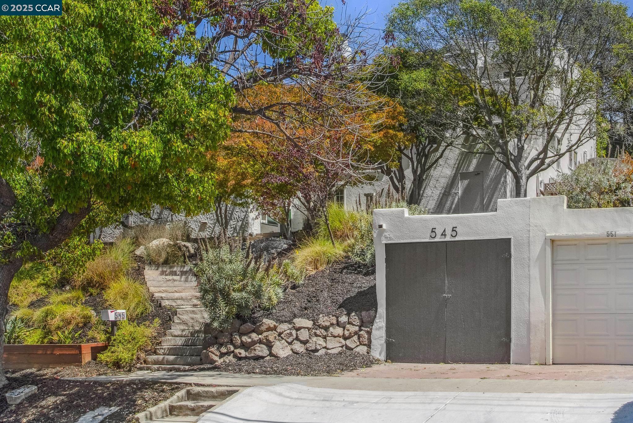545 Colusa Ave