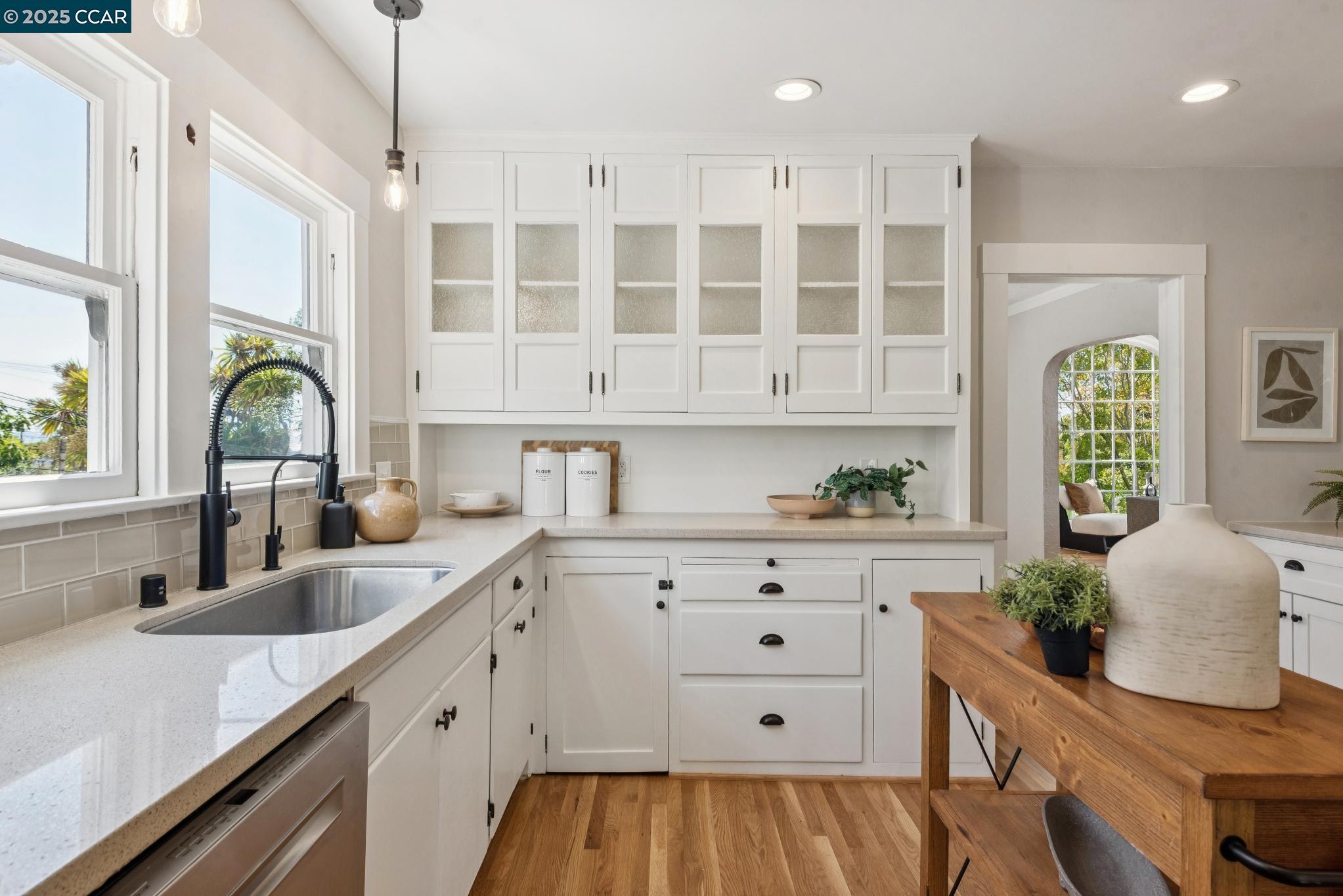 545 Colusa Ave