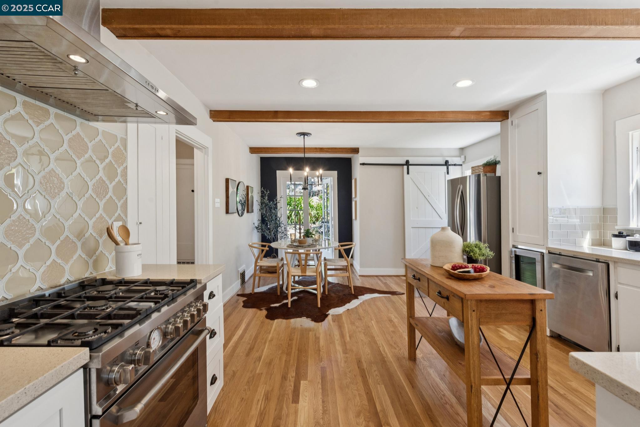 545 Colusa Ave