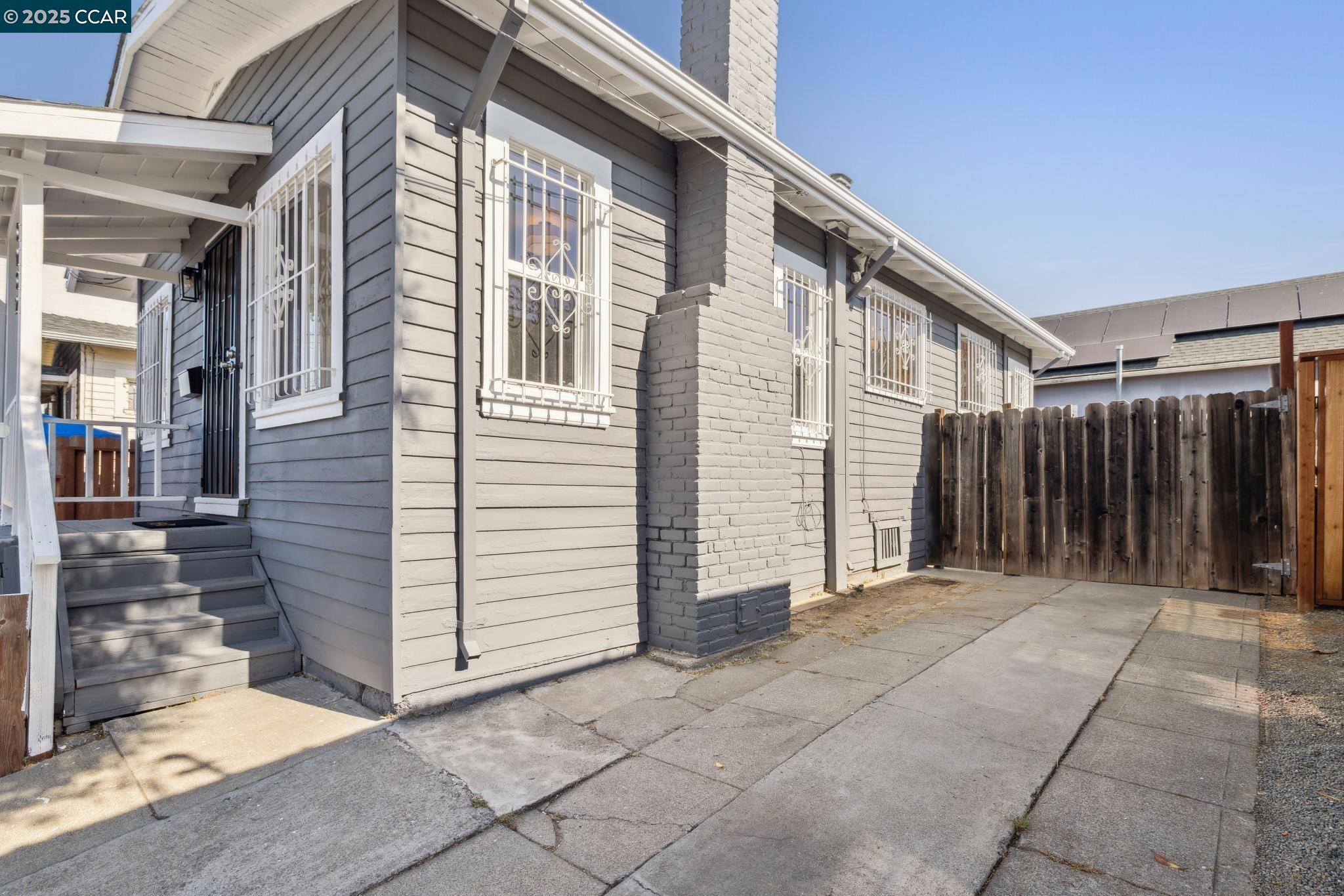 3952 Angelo Ave