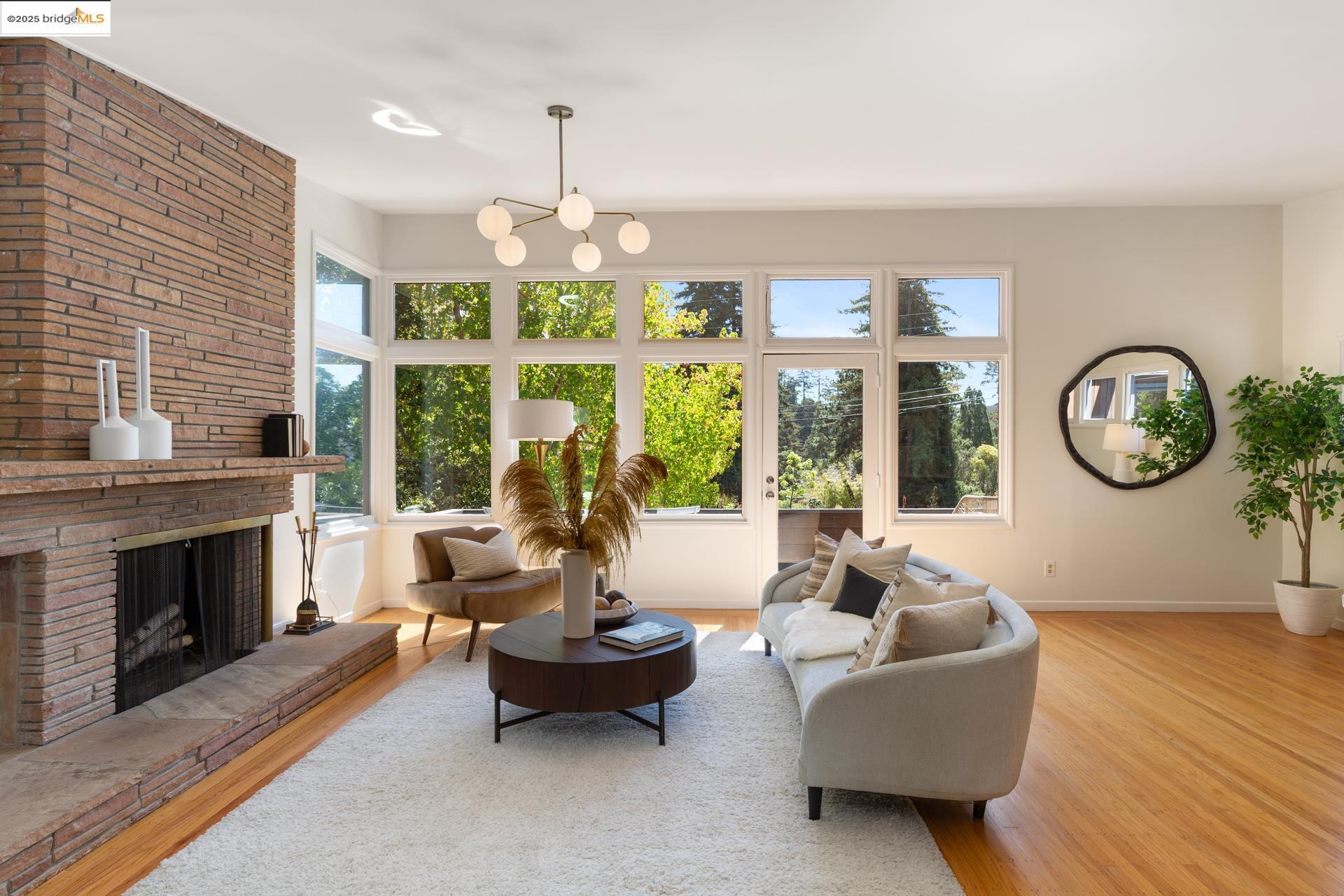 605 Plateau Dr